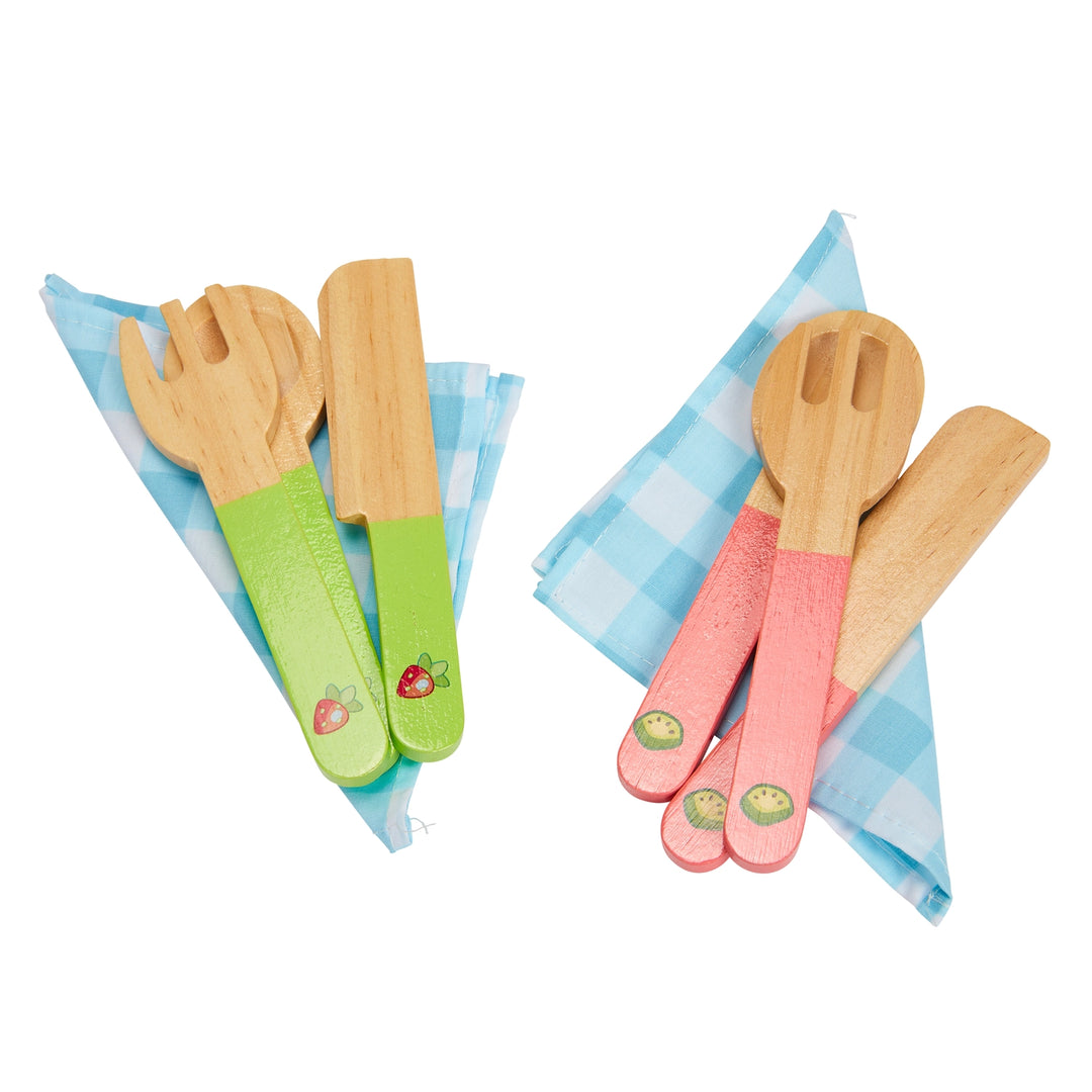 Bluey – Picnic Basket Set – 30 Piece Wooden