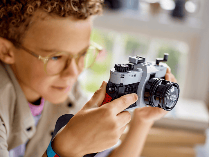 LEGO Creator 3-in-1 Retro Camera (31147)