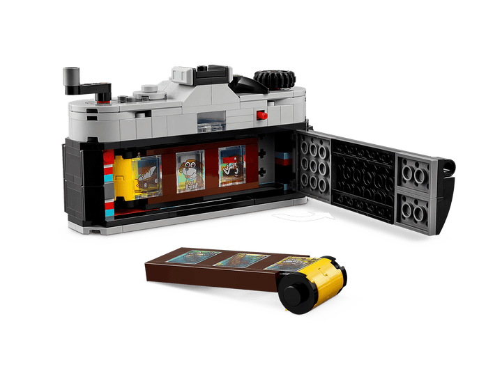 LEGO Creator 3-in-1 Retro Camera (31147)