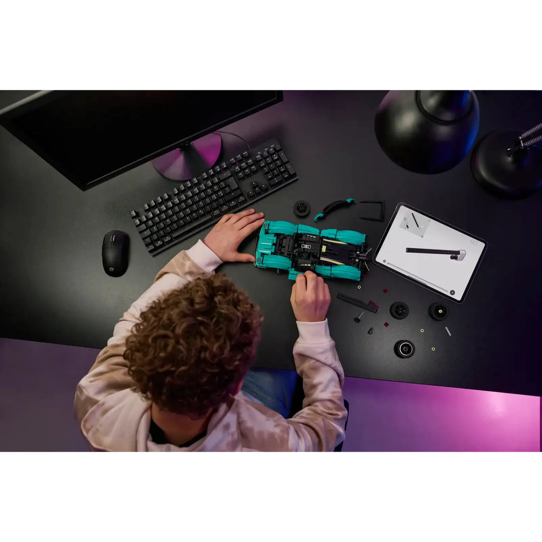 LEGO Technic Aston Martin Valkyrie (42208)