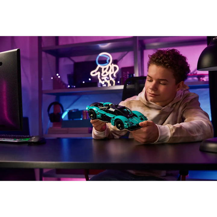 LEGO Technic Aston Martin Valkyrie (42208)