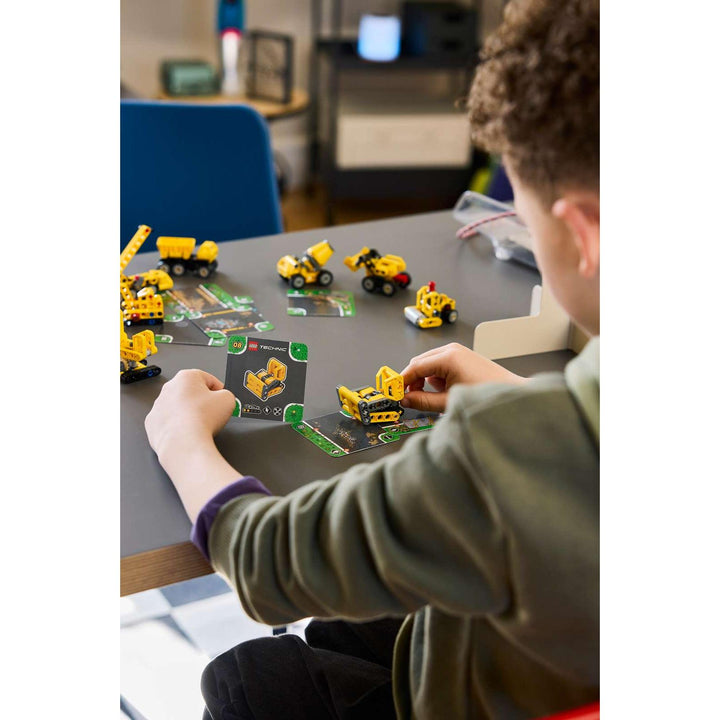 LEGO Technic Mighty Machines (42233)