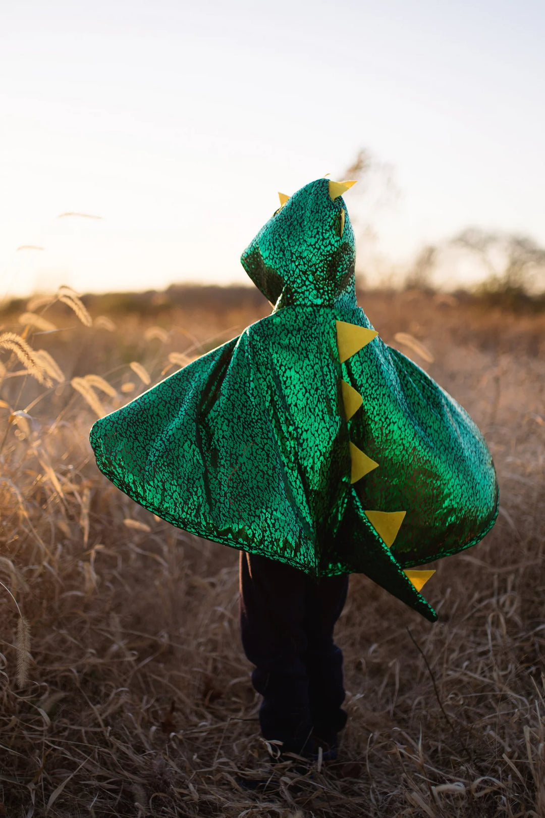 Great Pretenders Toddler Dragon Cape Green Metallic (2–3T)