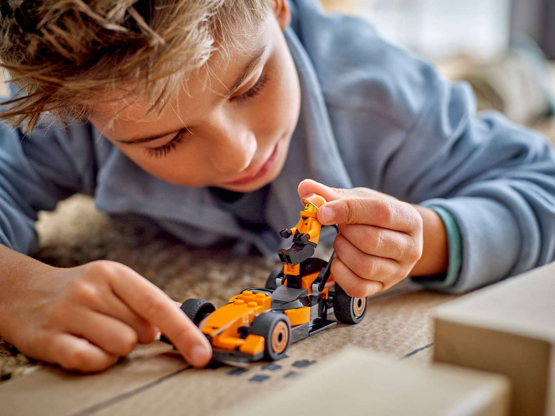 LEGO City F1 Driver with McLaren Race Car (60442)