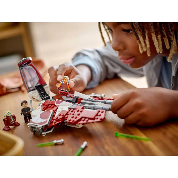 LEGO Star Wars Ahsoka’s Jedi Interceptor (75401)