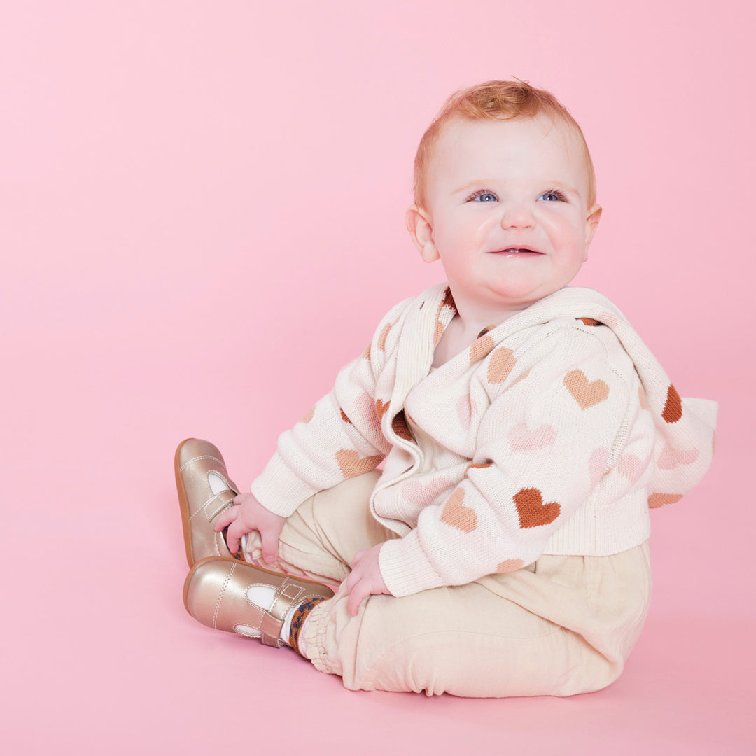 See Kai Run Bianca Mini First Walker Mary Jane Baby Dress Shoe (Black Patent & Gold)