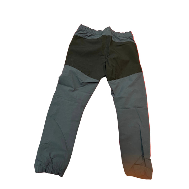 Reima Vaeltaa kids pants with waterproof reinforced knees and back. Durable, flexible outdoor pants designed for active kids and everyday play.