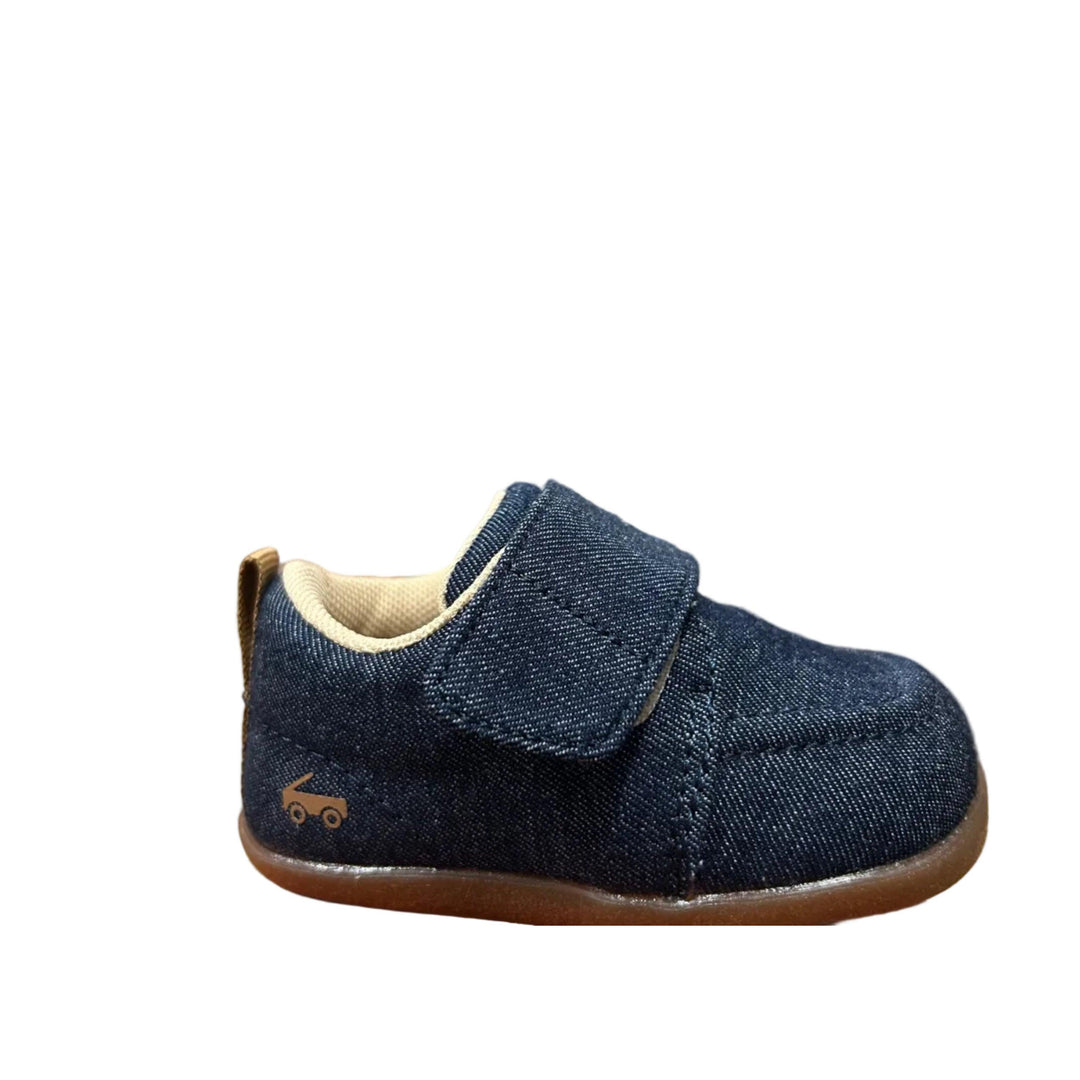 navy sneaker/dress shoe for baby