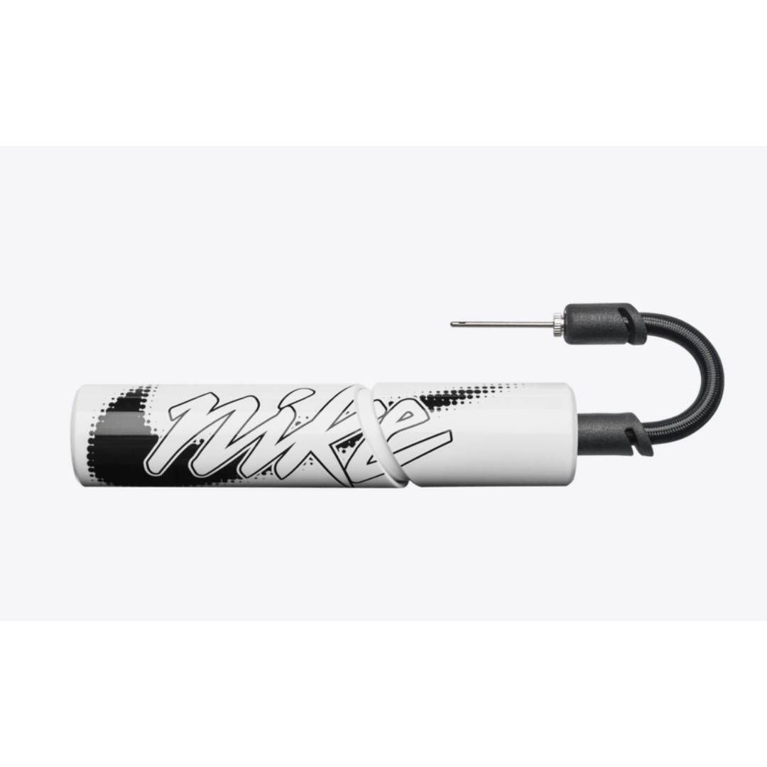 NIKE ESSENTIAL BALL PUMP