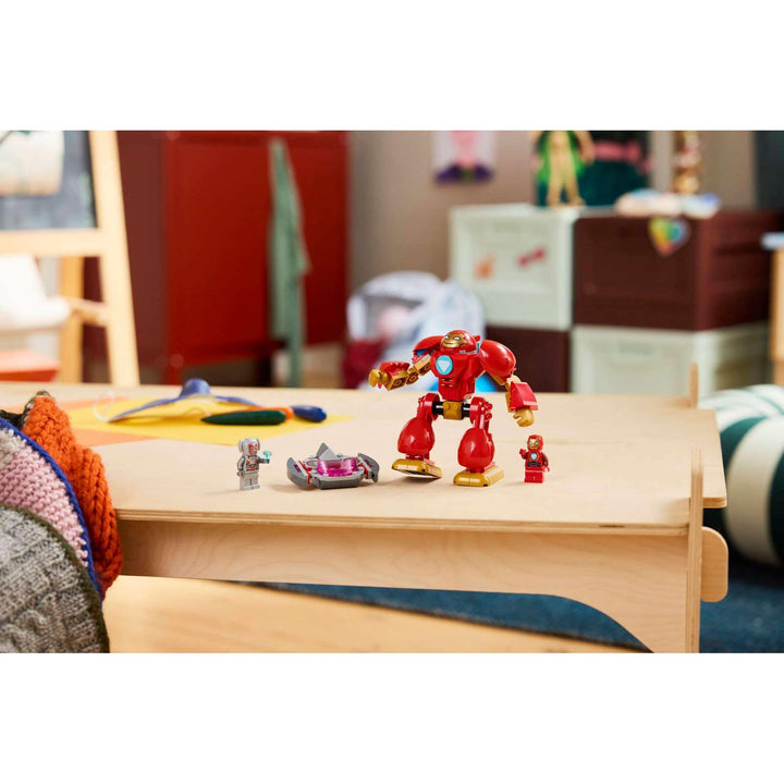 LEGO Marvel Ultron vs. Iron Man (11209)