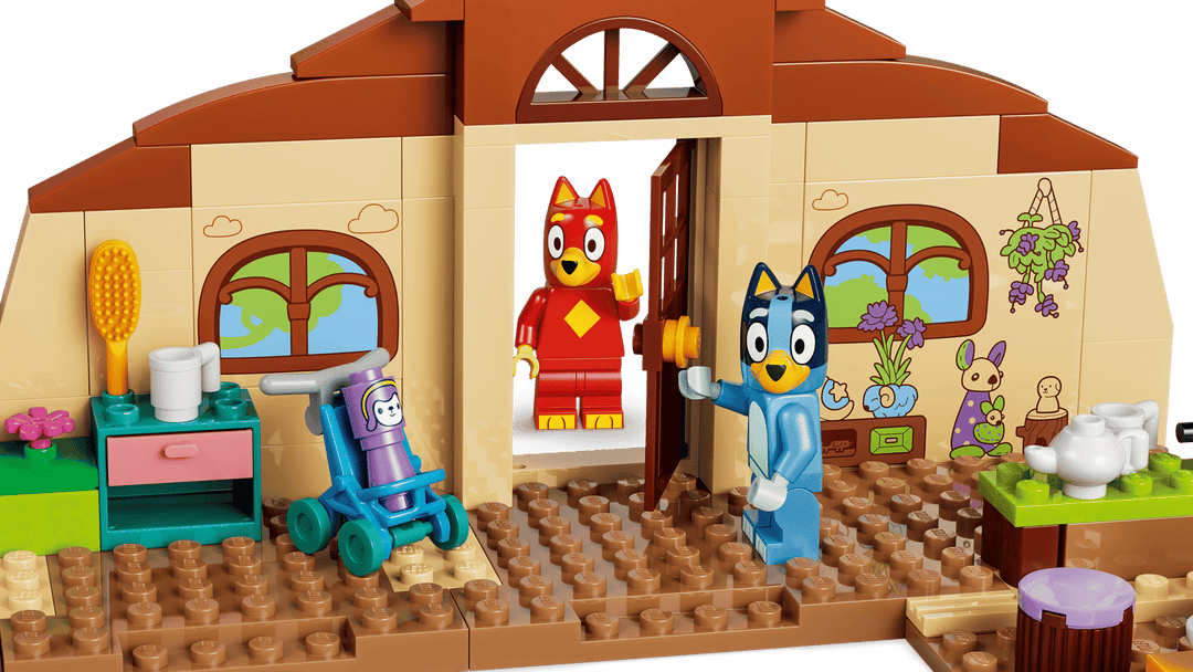 LEGO Bluey School with Rusty and Bluey (11221)