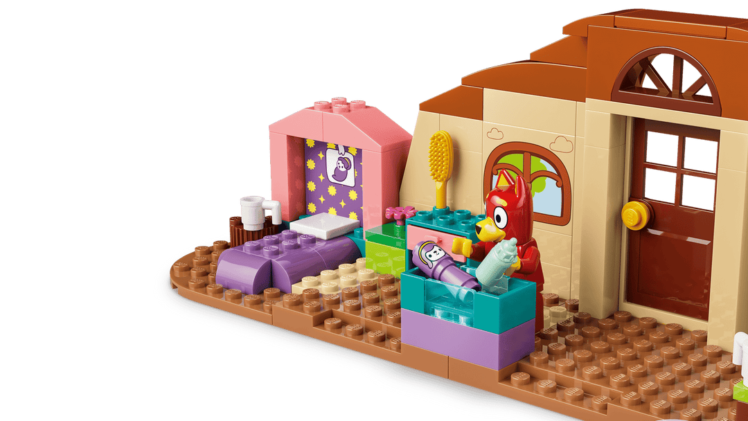 LEGO Bluey School with Rusty and Bluey (11221)