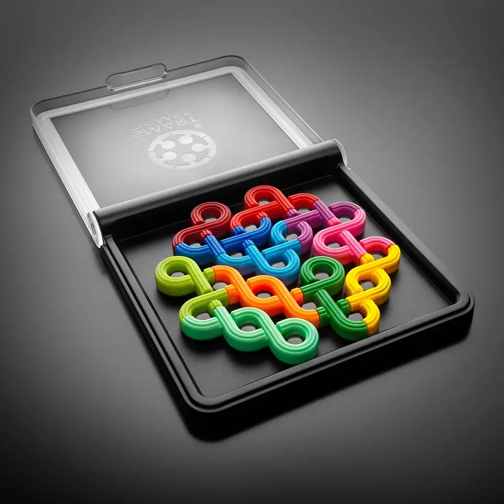 SmartGames IQ Noodles puzzle pieces