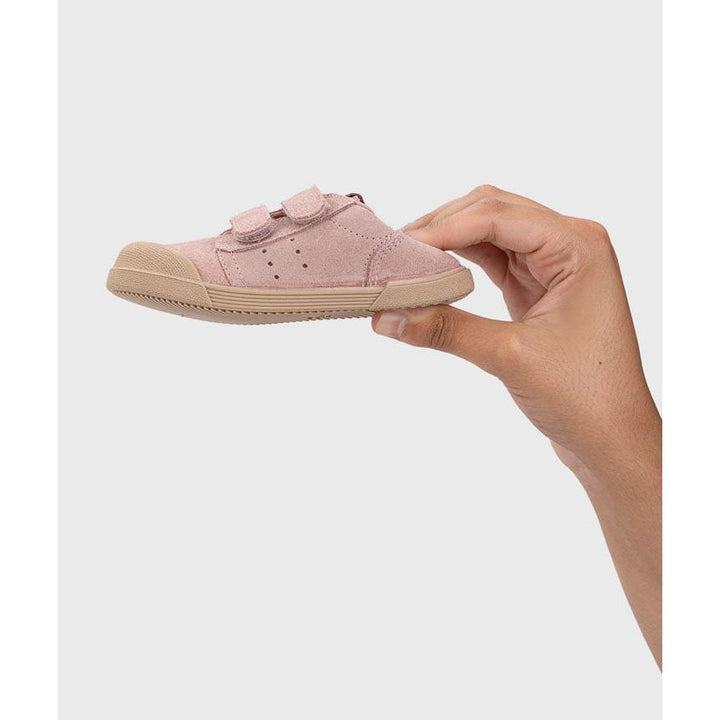 Igor Barefoot Tennis Suede Sneaker (Toddler)