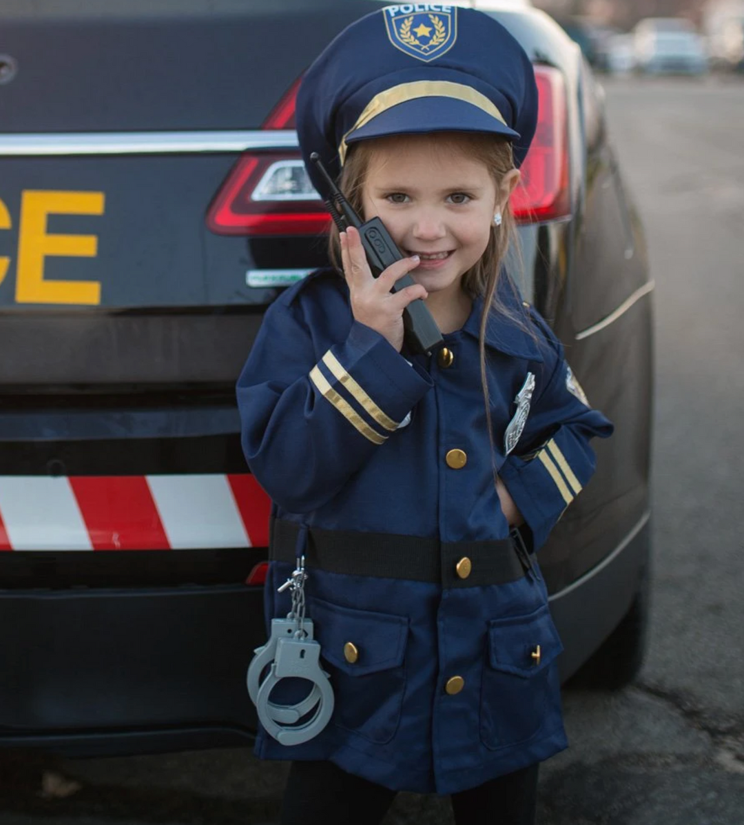 POLICE OFFICER WITH ACCESSORIES