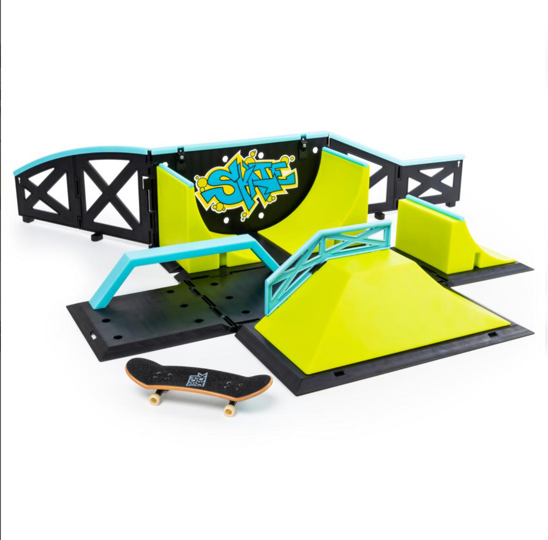 Tech Deck - Transforming SK8 Container with Ramp Set and Skateboard