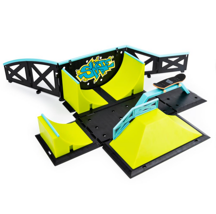 Tech Deck - Transforming SK8 Container with Ramp Set and Skateboard