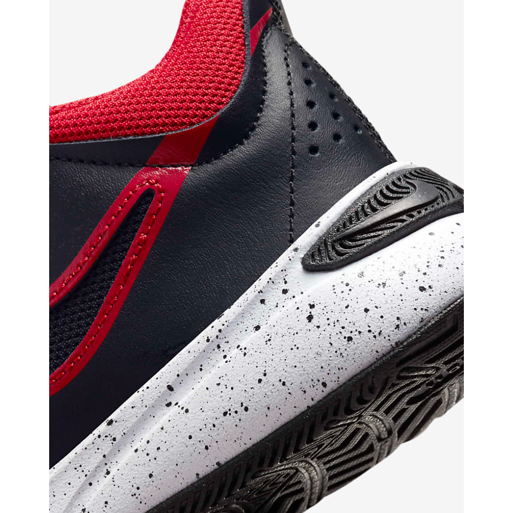 Nike Team Hustle D 11 (Little Kid)